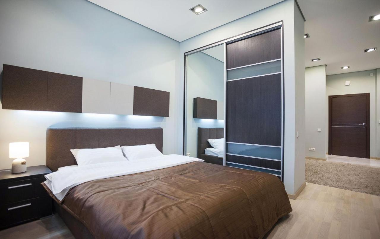 Navit Apartments With Breakfast, Near The Railway Station, The City Center And The Park Kiew Exterior foto